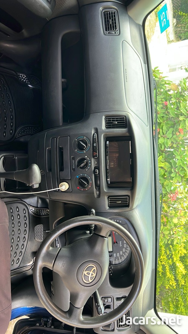 Toyota Succeed 1,5L 2014-5