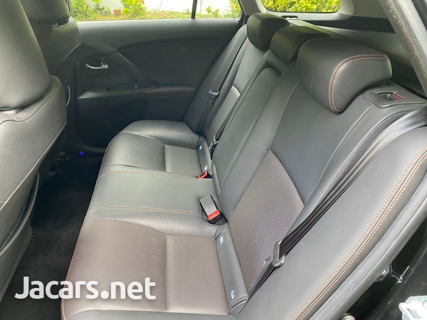 Toyota Fielder 2,0L 2017-6