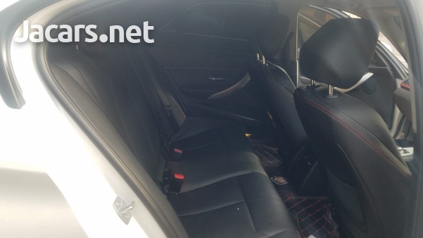BMW 3-Series 2,0L 2014-5