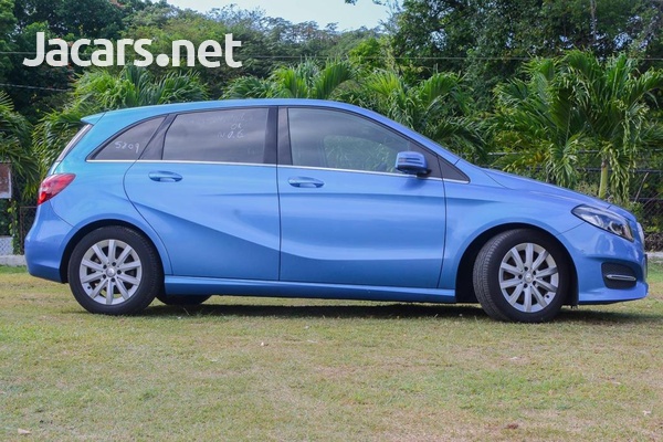 Mercedes-Benz B-Class 1,8L 2015-6