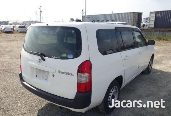 Toyota Probox 1,5L 2016-4