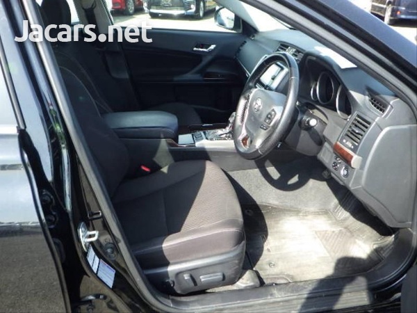 Toyota Mark X 2,5L 2017-8