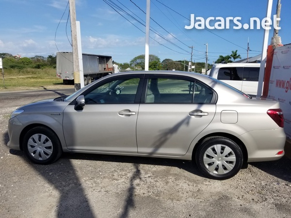 Toyota Axio 1,5L 2016-4