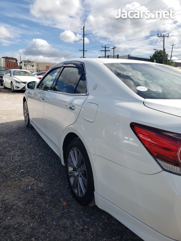 Toyota Crown 3,5L 2016-7