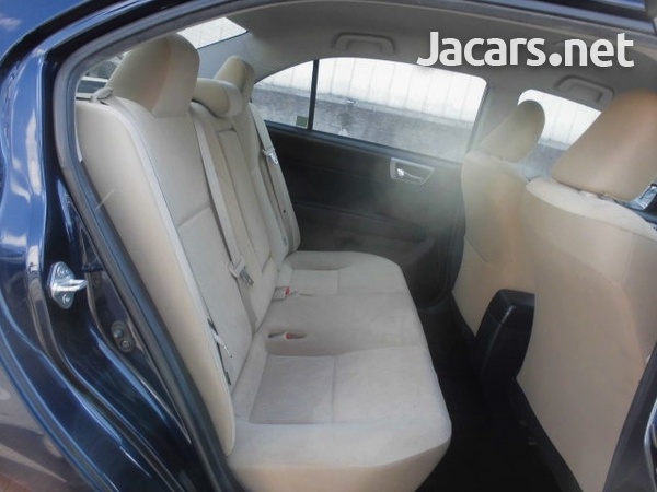 Toyota Axio 1,5L 2013-7