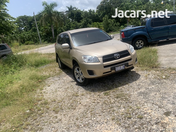 Toyota RAV4 2,0L 2012-1