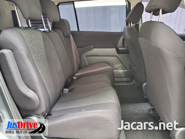 Nissan LaFesta 1,9L 2012-8