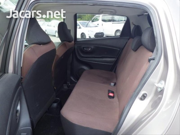 Toyota Vitz 1,3L 2017-11