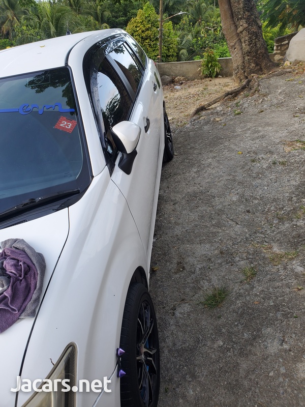 Toyota Corolla 2,0L 2013-6