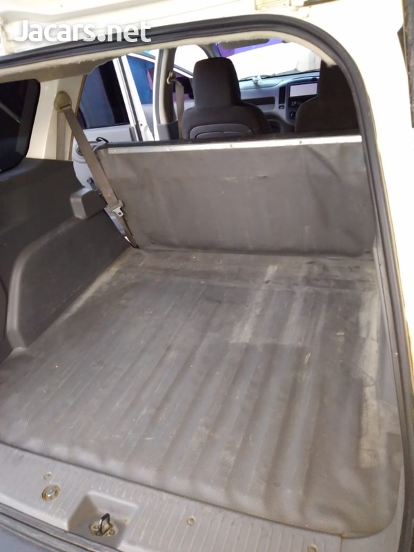 Nissan AD Wagon 1,5L 2011-4