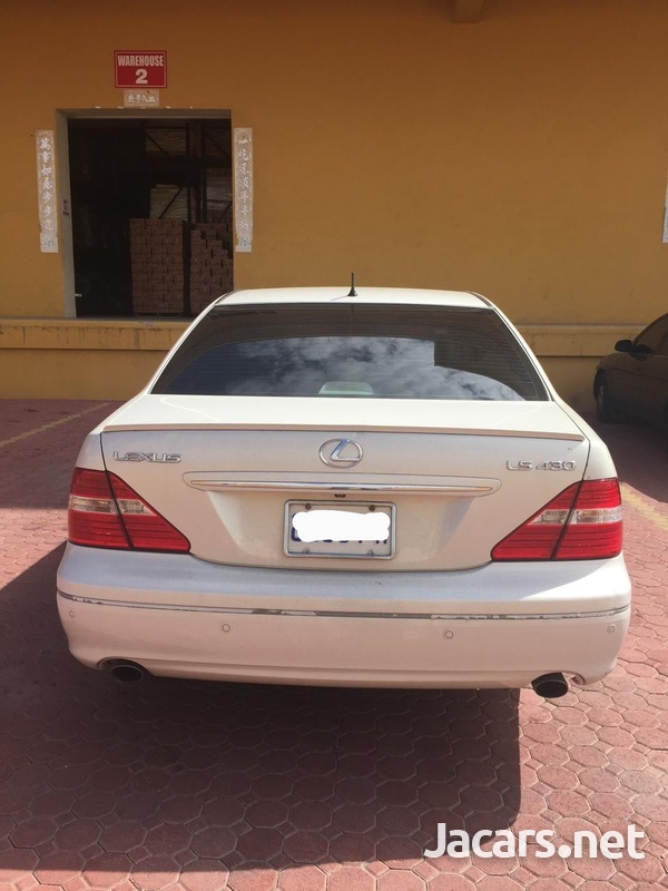 Lexus LS 1,5L 2004-4