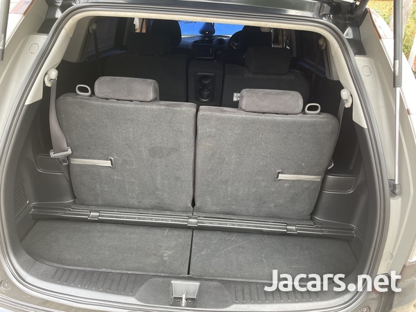 Honda Stream 1,8L 2013-6