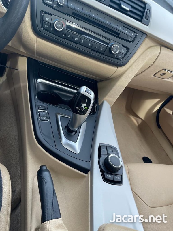 BMW 3-Series 2,5L 2015-2