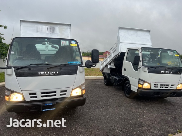 2006 Isuzu Truck-9