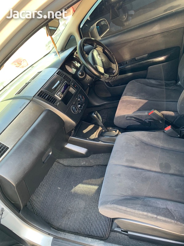 Nissan Tiida 1,5L 2012-9