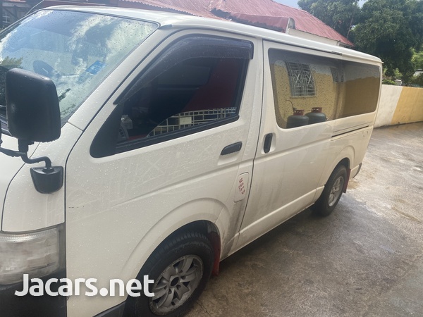 Toyota Hiace 2,0L 2012-5
