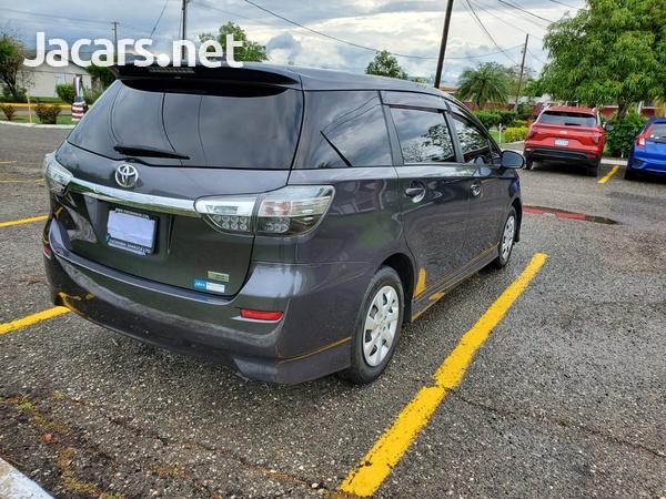 Toyota Wish 1,8L 2014-4