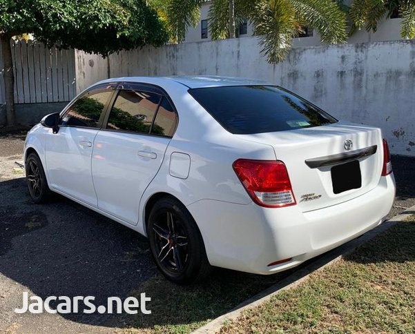 Toyota Axio 1,5L 2013-6