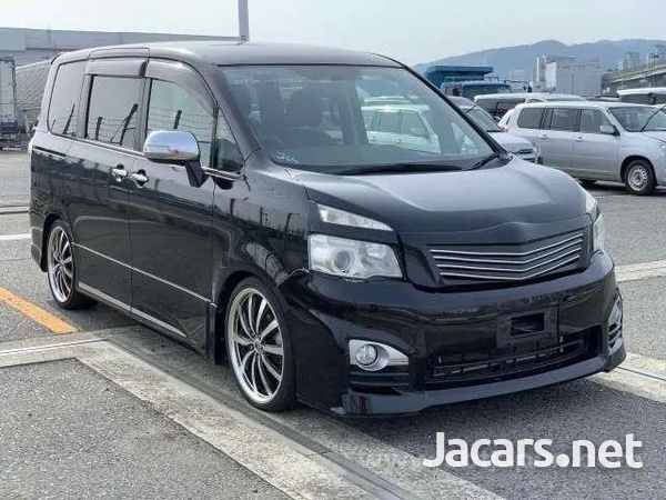 Toyota Voxy 2,0L 2013-3