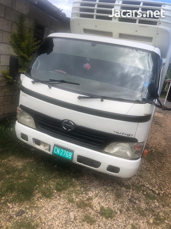 2010 Hino Dutro Truck-2