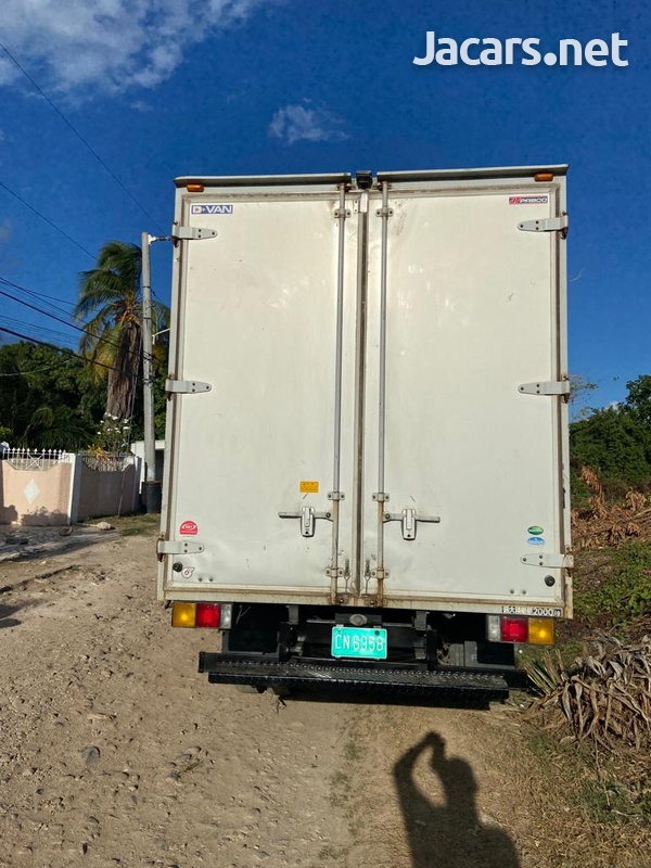 2013 5 Ton Mitsubishi Canter-11