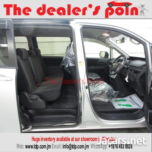 Toyota Noah 2,0L 2012-9