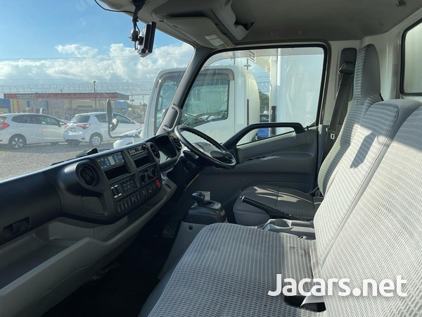2015 Hino Dutro Freezer/Box Truck-4