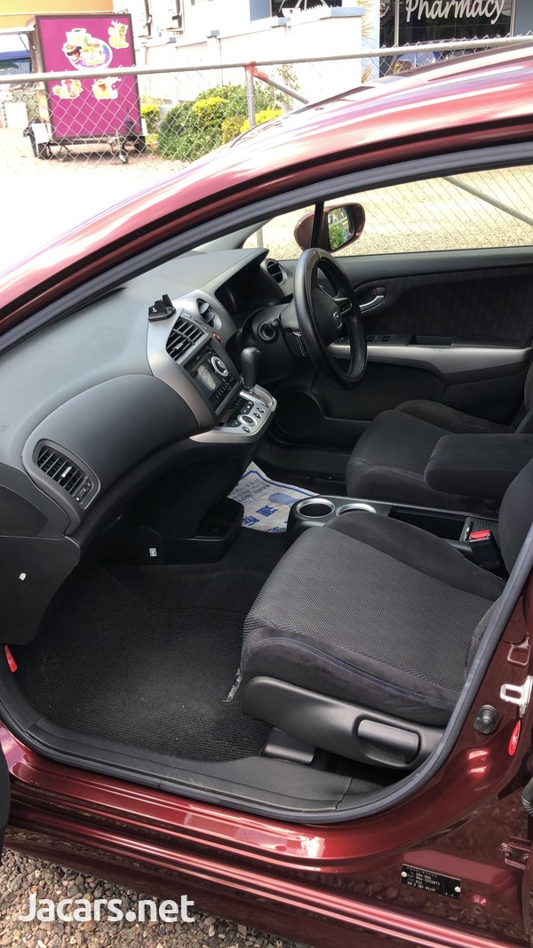 Honda Stream 1,8L 2013-7