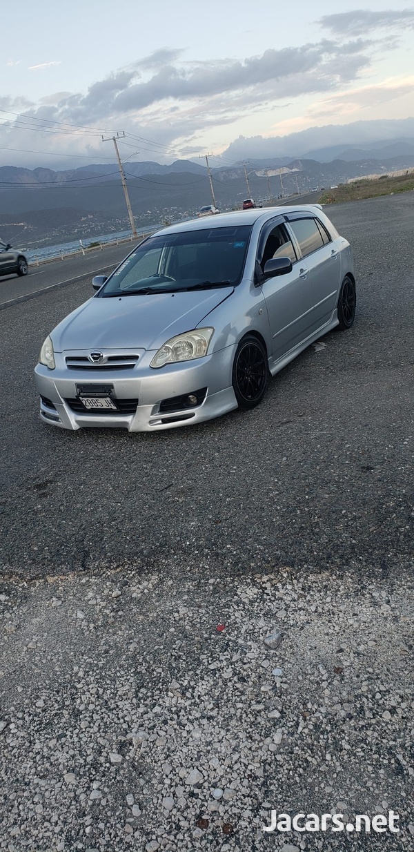 Toyota RunX 1,8L 2005-1