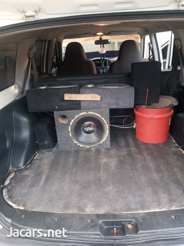 Toyota Probox 1,5L 2010-7
