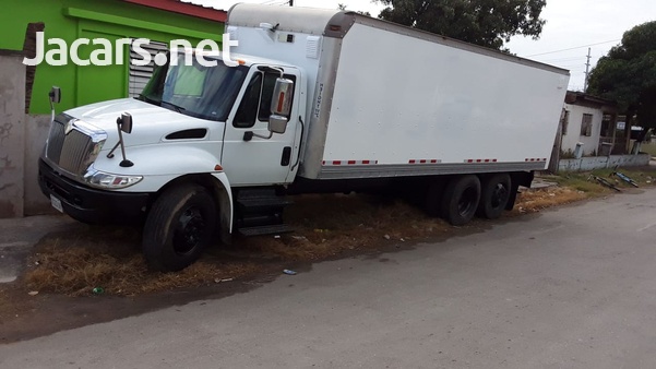 2005 International Box Truck-1