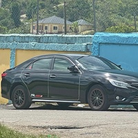 Toyota Mark X 2,5L 2013 Toyota Mark X 2,5L 2013