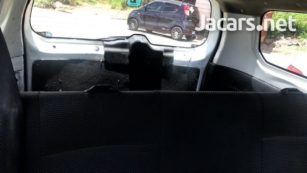 Toyota Probox 1,5L 2013-9