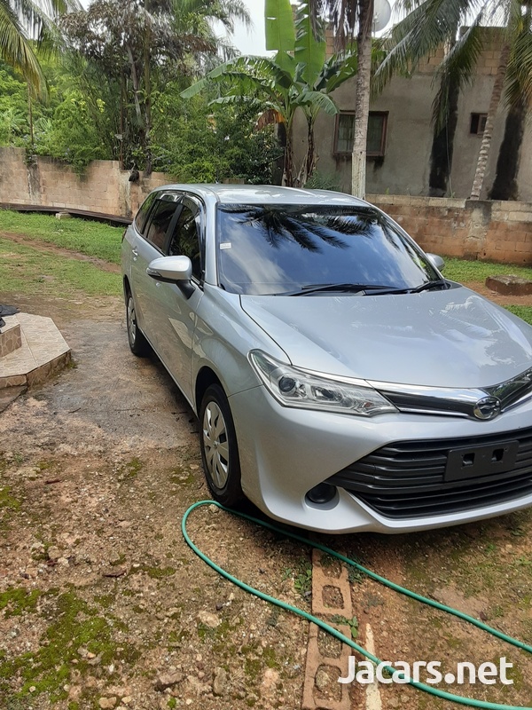 Toyota Fielder 1,5L 2016-2