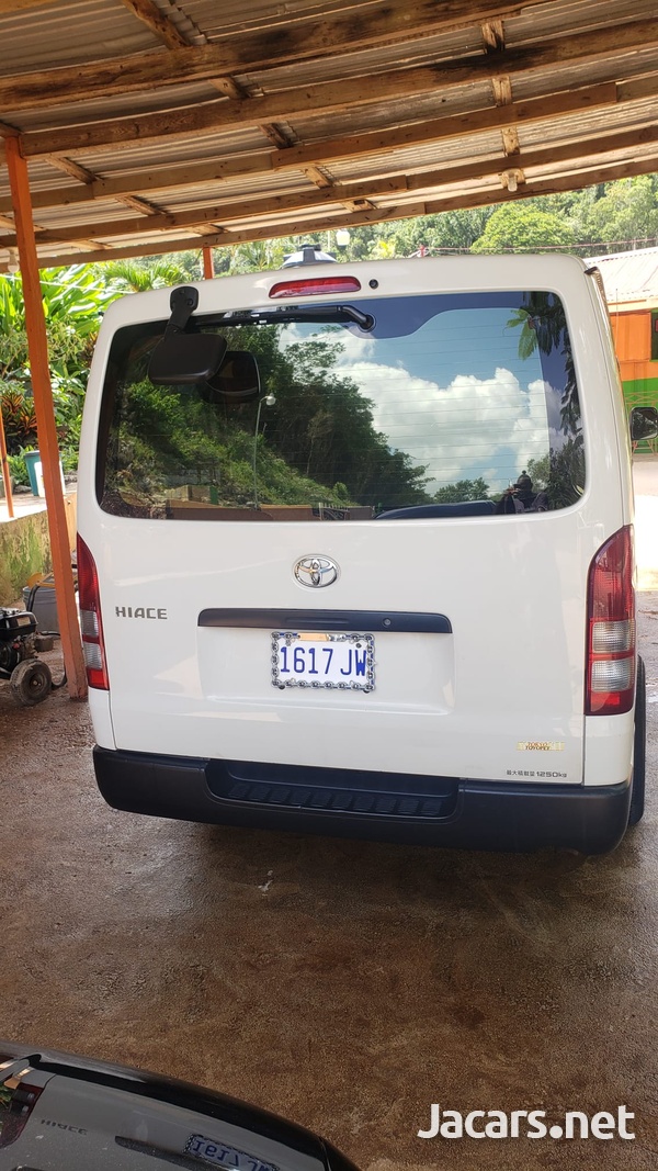 Toyota Hiace 2,5L 2012-3