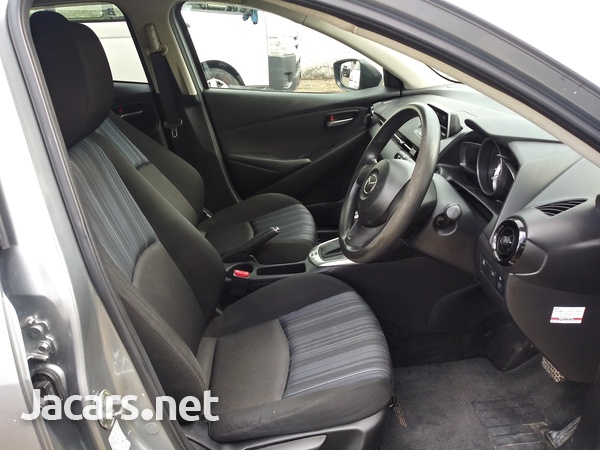 Mazda Demio 1,3L 2016-4