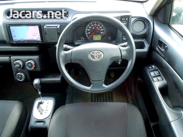 Toyota Probox 1,5L 2016-1