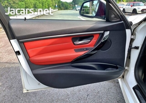 BMW 3-Series 2,0L 2013-13