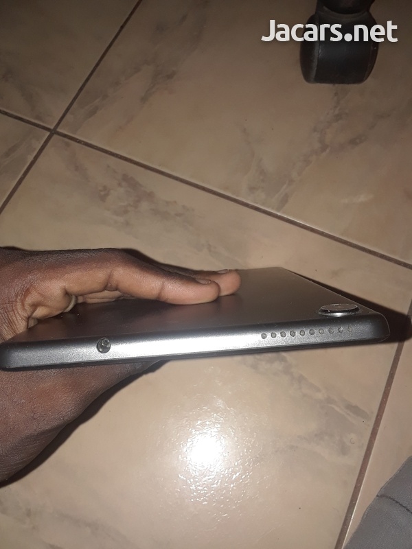 Lenovo tablet-3