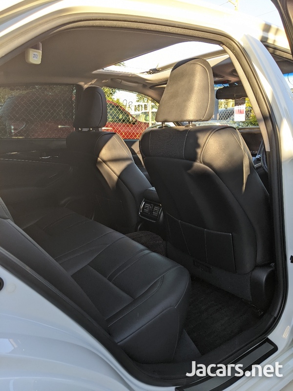 Toyota Crown 2,4L 2014-8