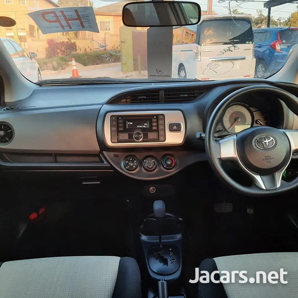 Toyota Vitz 1,0L 2016-11