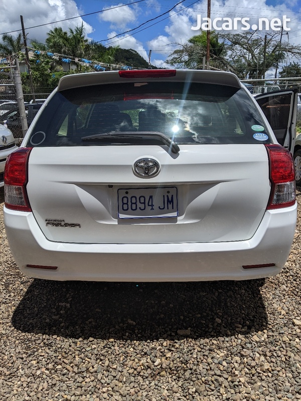 Toyota Fielder 1,4L 2014-12