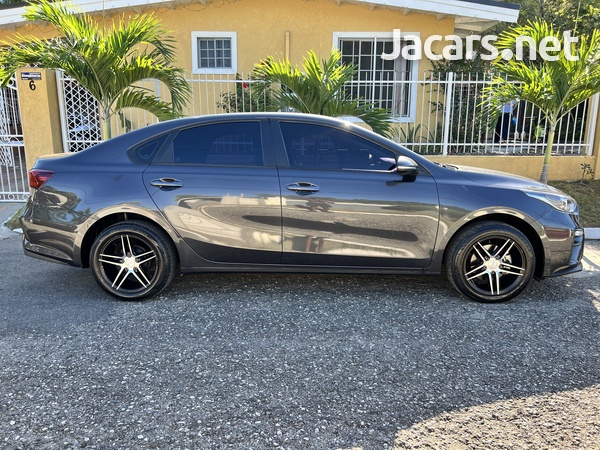 KIA Cerato 1,6L 2020-7