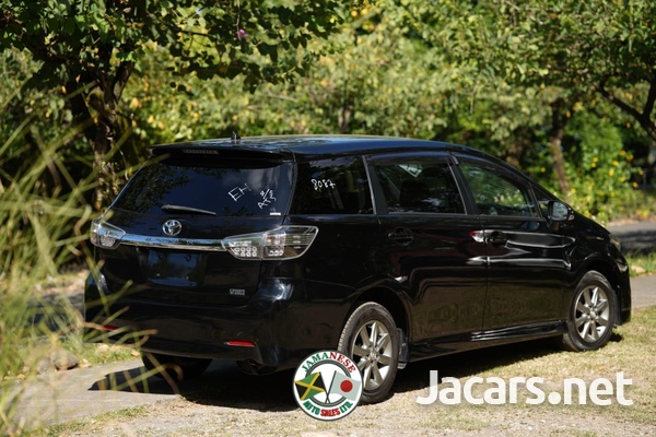 Toyota Wish 1,8L 2015-5