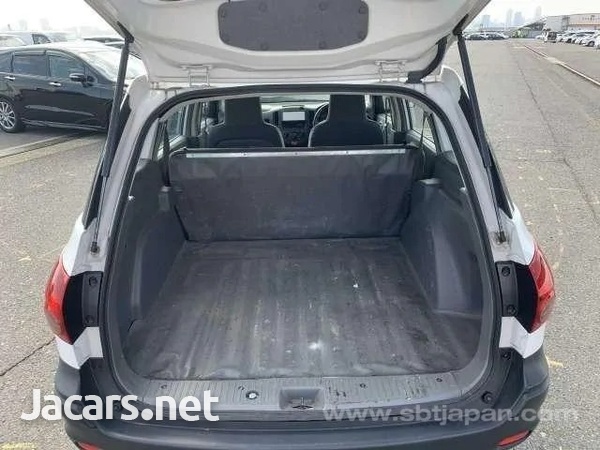 Nissan AD Wagon 1,5L 2015-6