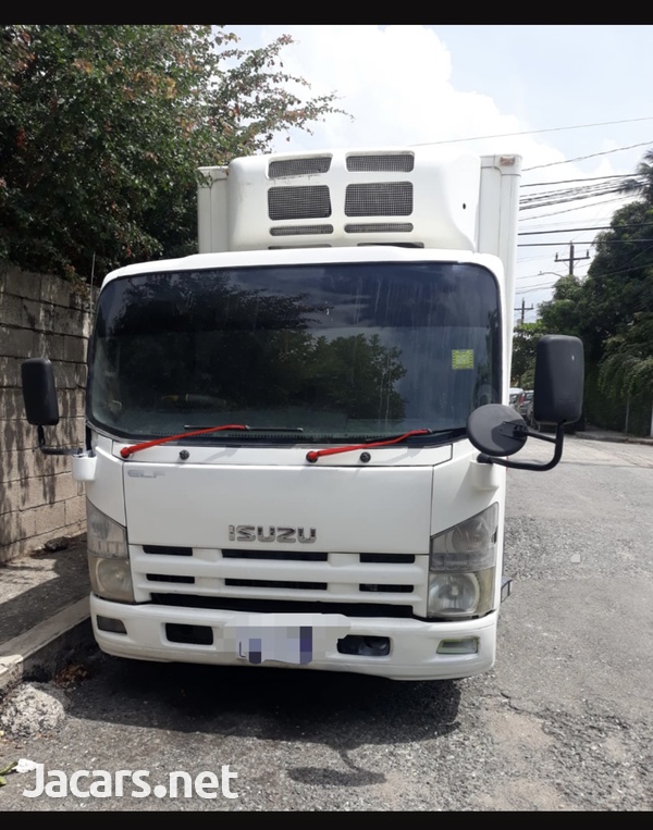 2008 ISUZU BOX TRUCK-2