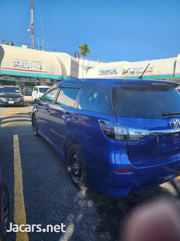 Toyota Wish 2,0L 2013-3