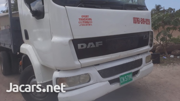 2004 DAF truck-4
