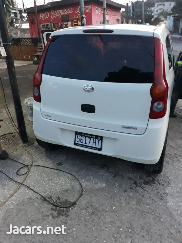 Daihatsu MIRA 0,7L 2013-4