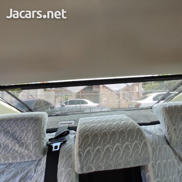 Toyota Crown 2,5L 2016-5
